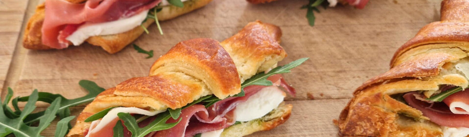 Croissant au jambon sans gluten pesto et mozzarella