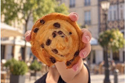 Pains aux raisins précuits